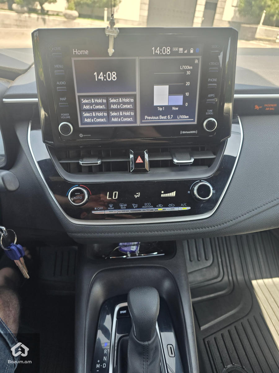 Toyota Corolla 2022 SE - image 7