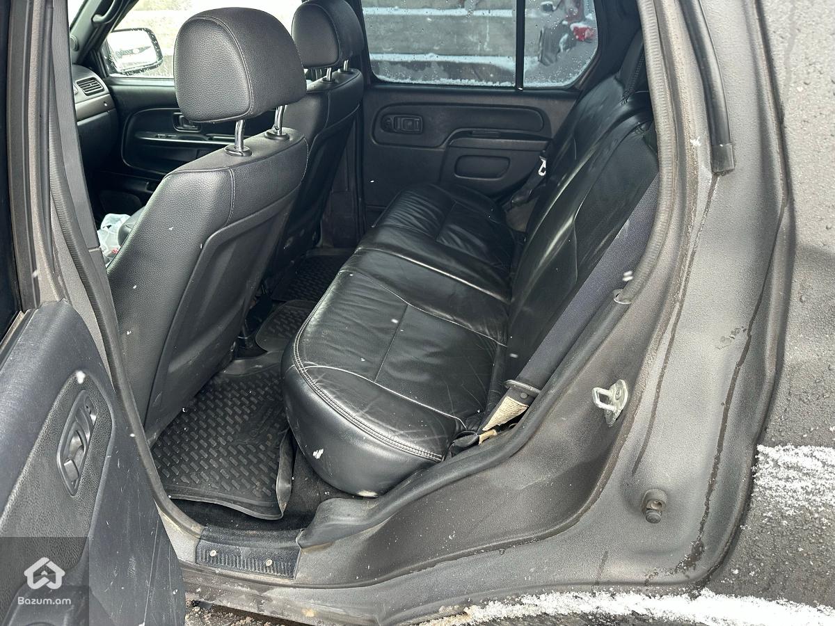 NISSAN XTERRA - image 13