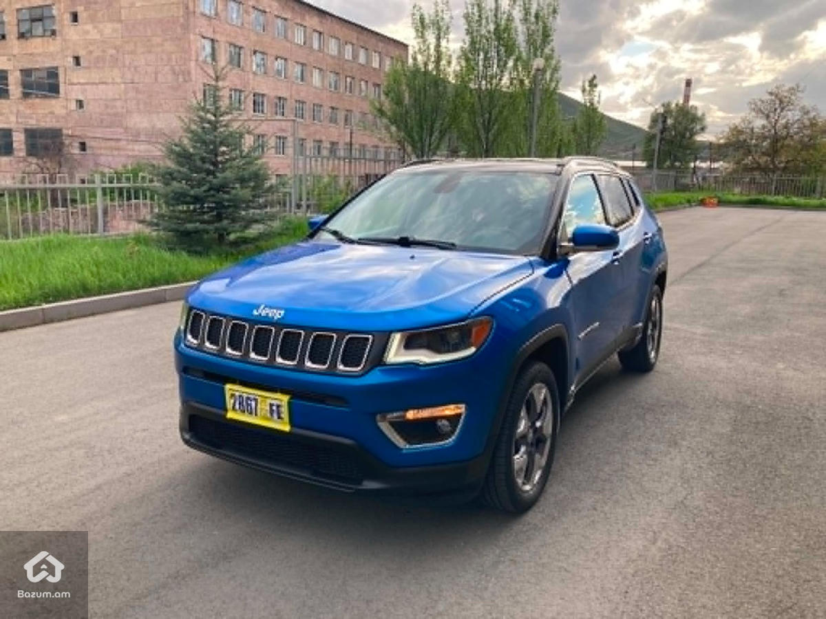 2020 Jeep Compass, Limited 4X4 - image 2