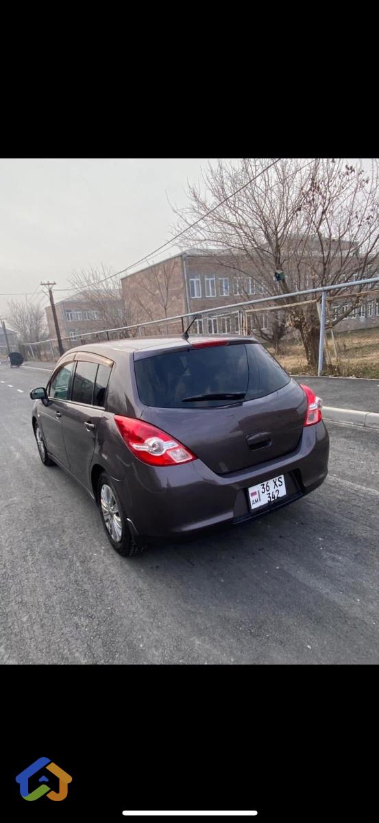 Nissan Tiida - image 2