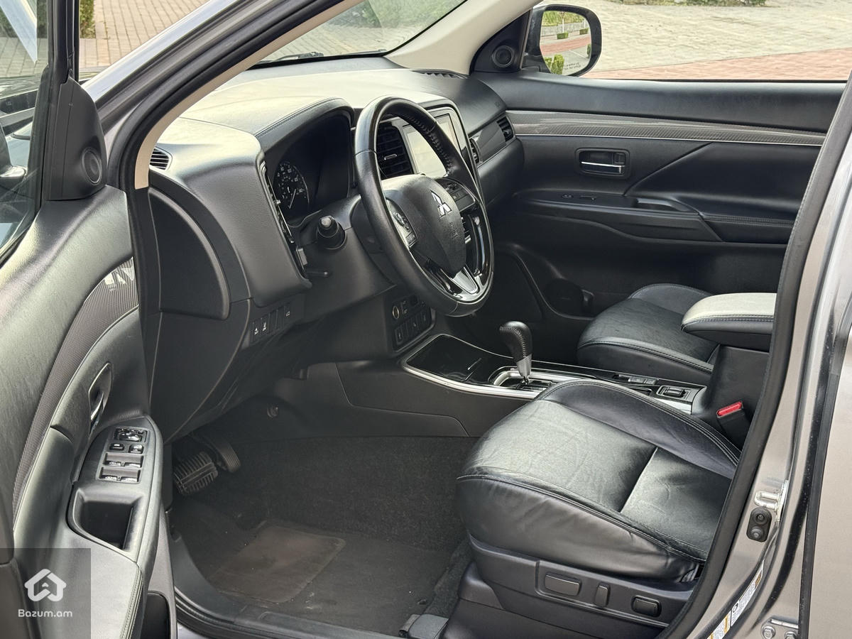 Mitsubishi Outlander Gaz - image 11