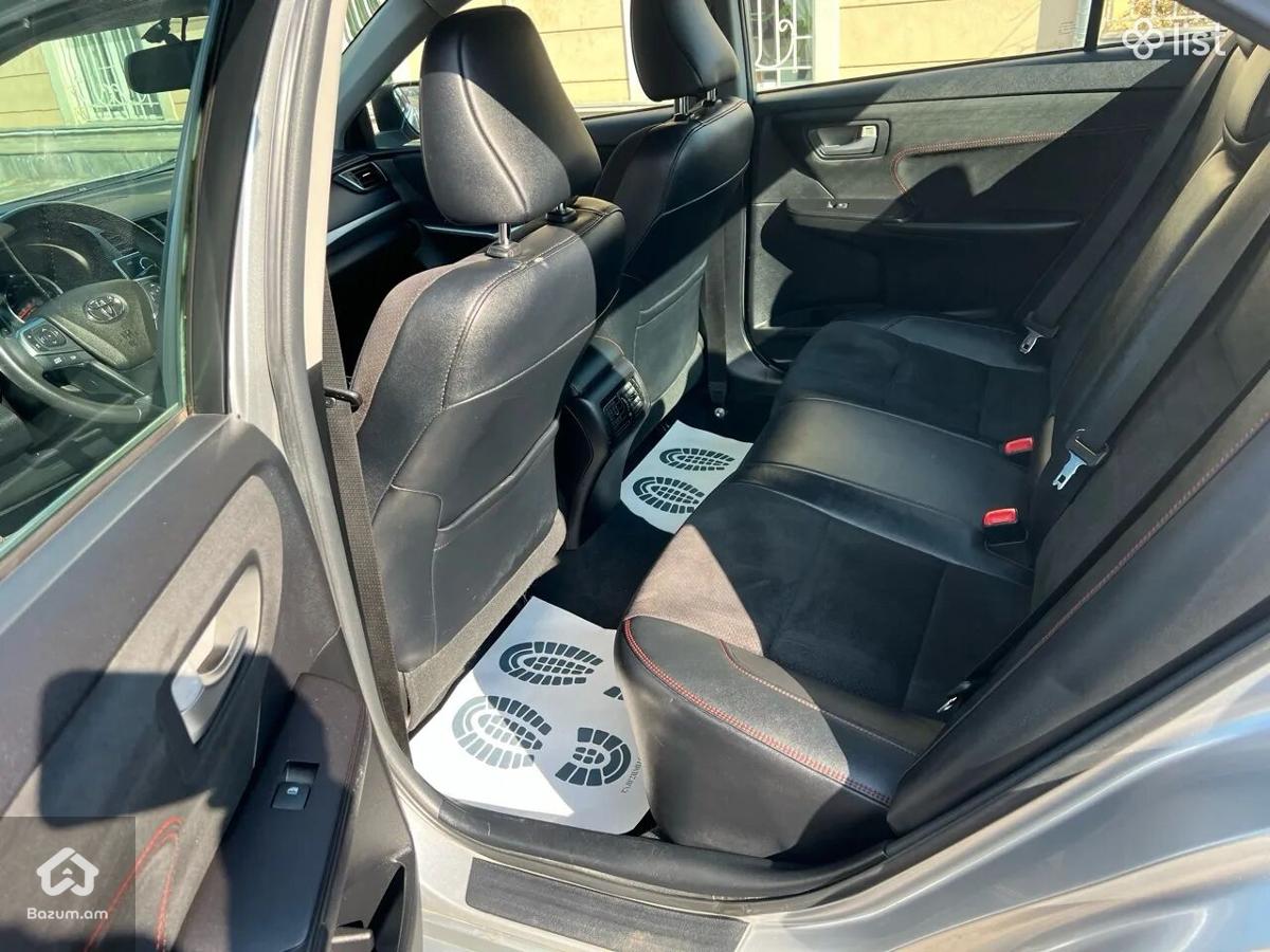 Toyota Camry XSE 2017 - image 6