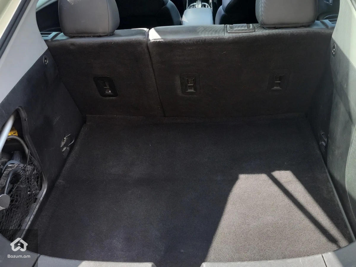 Chevrolet Volt 2 - image 11