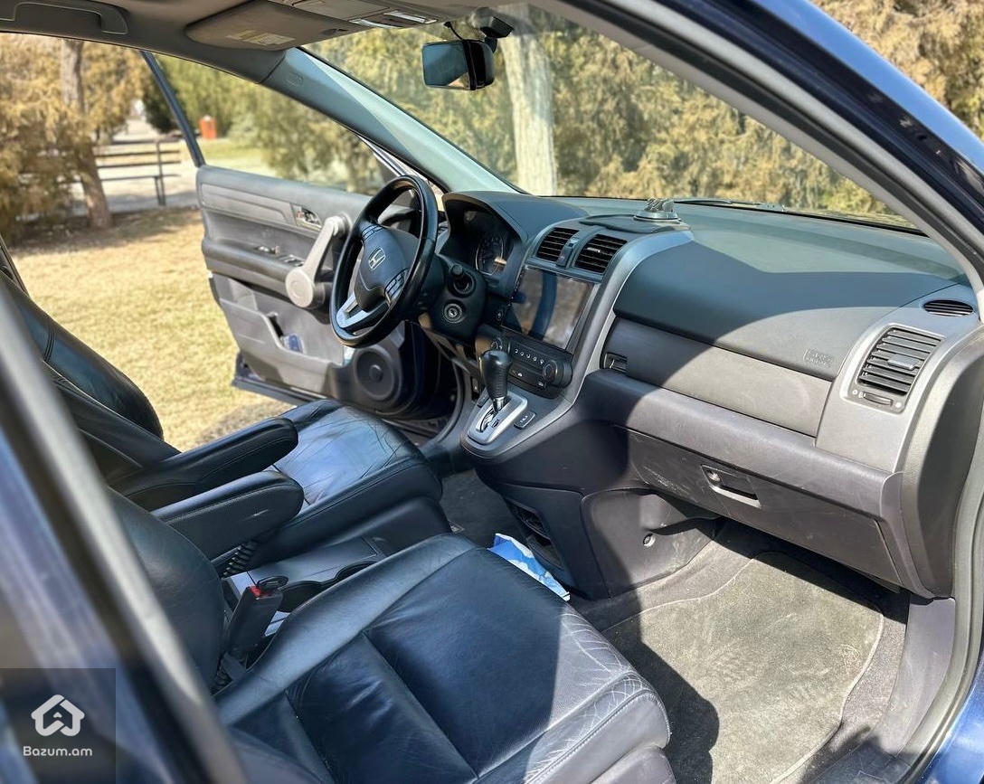 Շտապ վաճառվում է 2007թ-ի Honda CR-V մակնիշի մեքենա - image 8