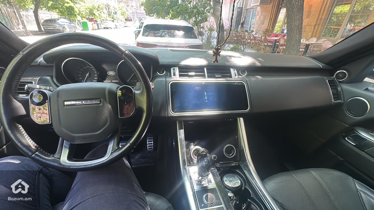 Range Rover Sport - image 3