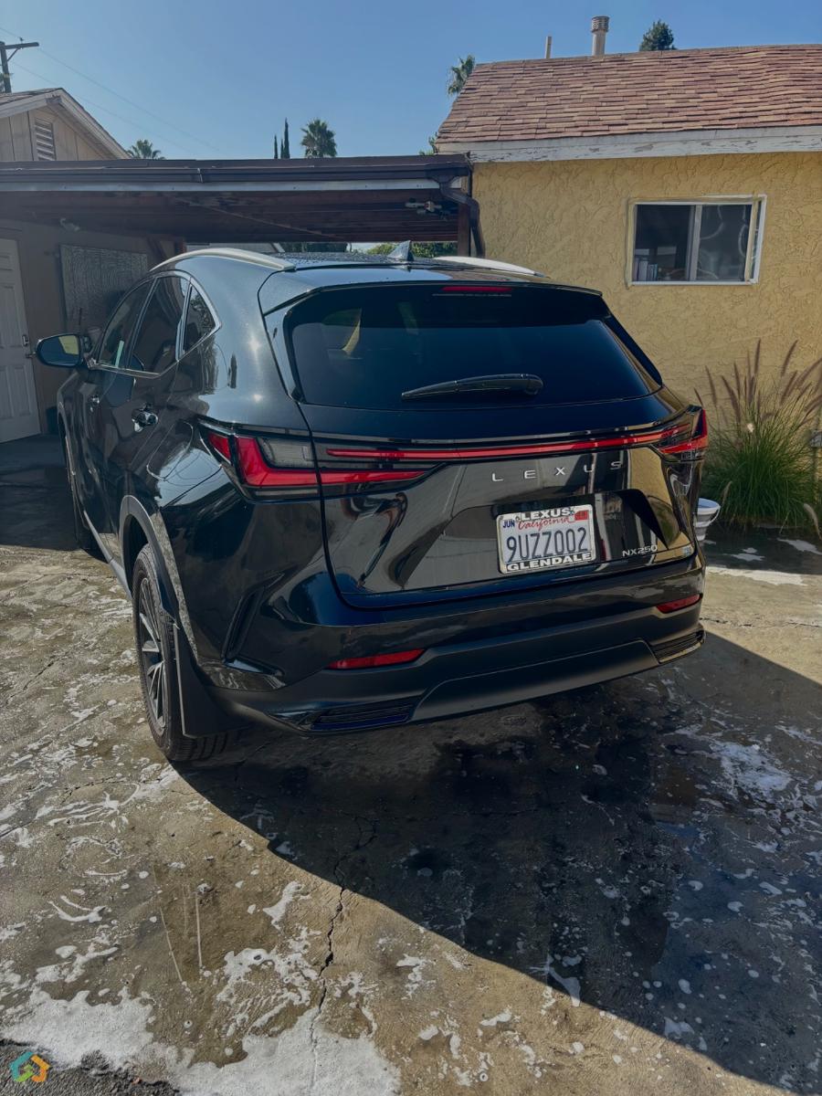 Lexus nx250 - image 2