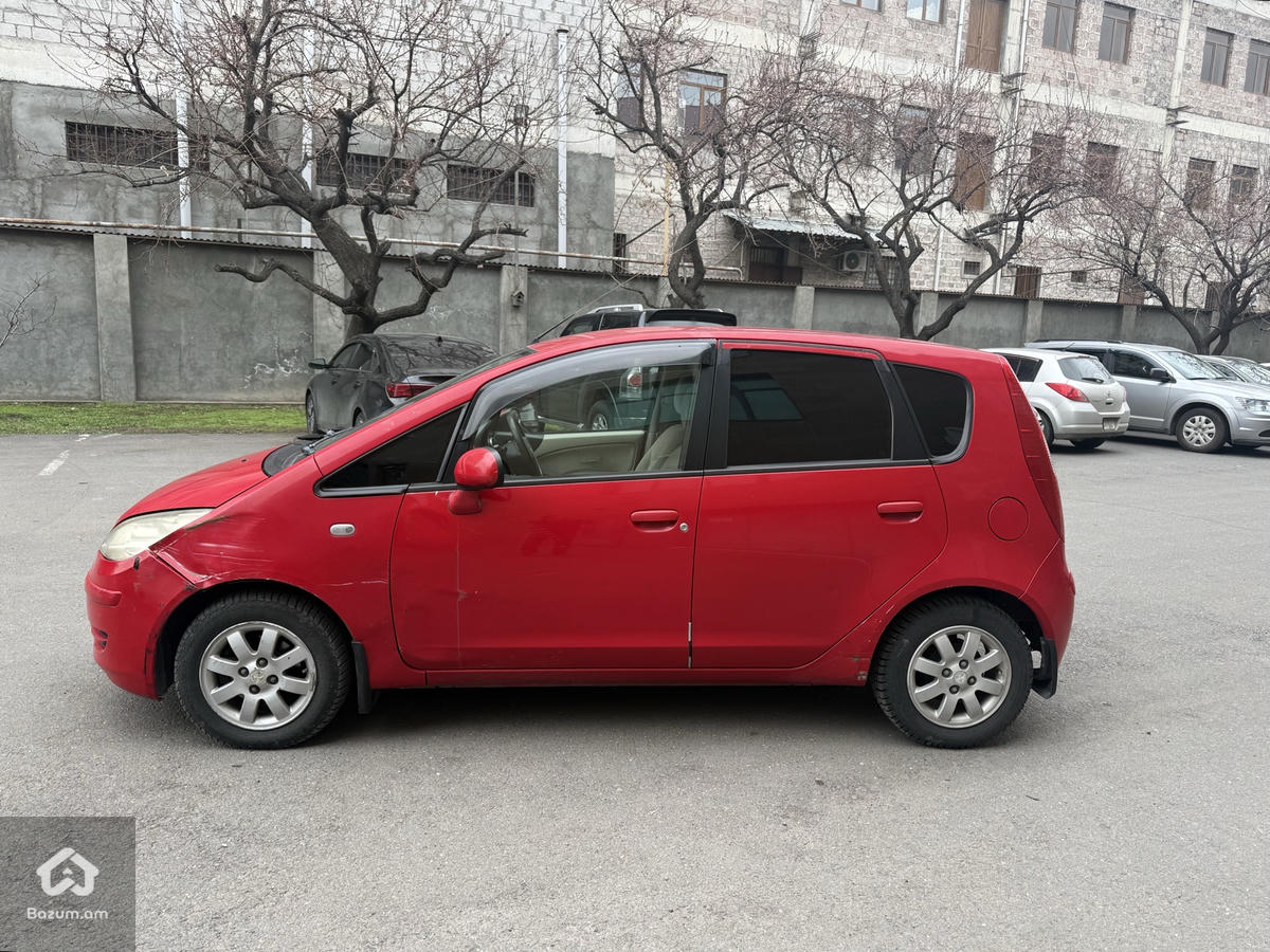 Mitsubishi Colt - image 7