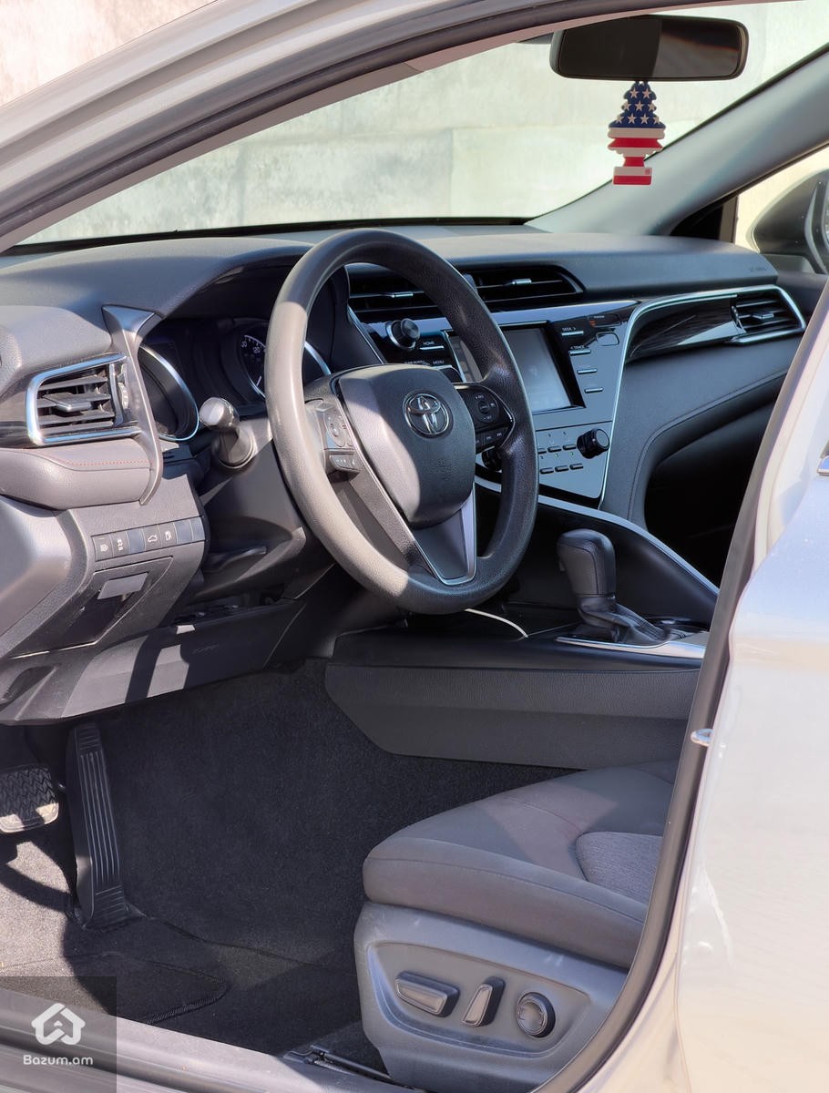 Toyota - image 7