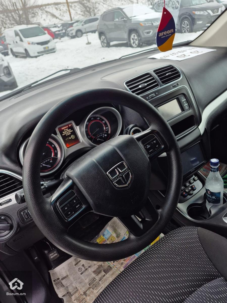 Dodge Journey - image 12