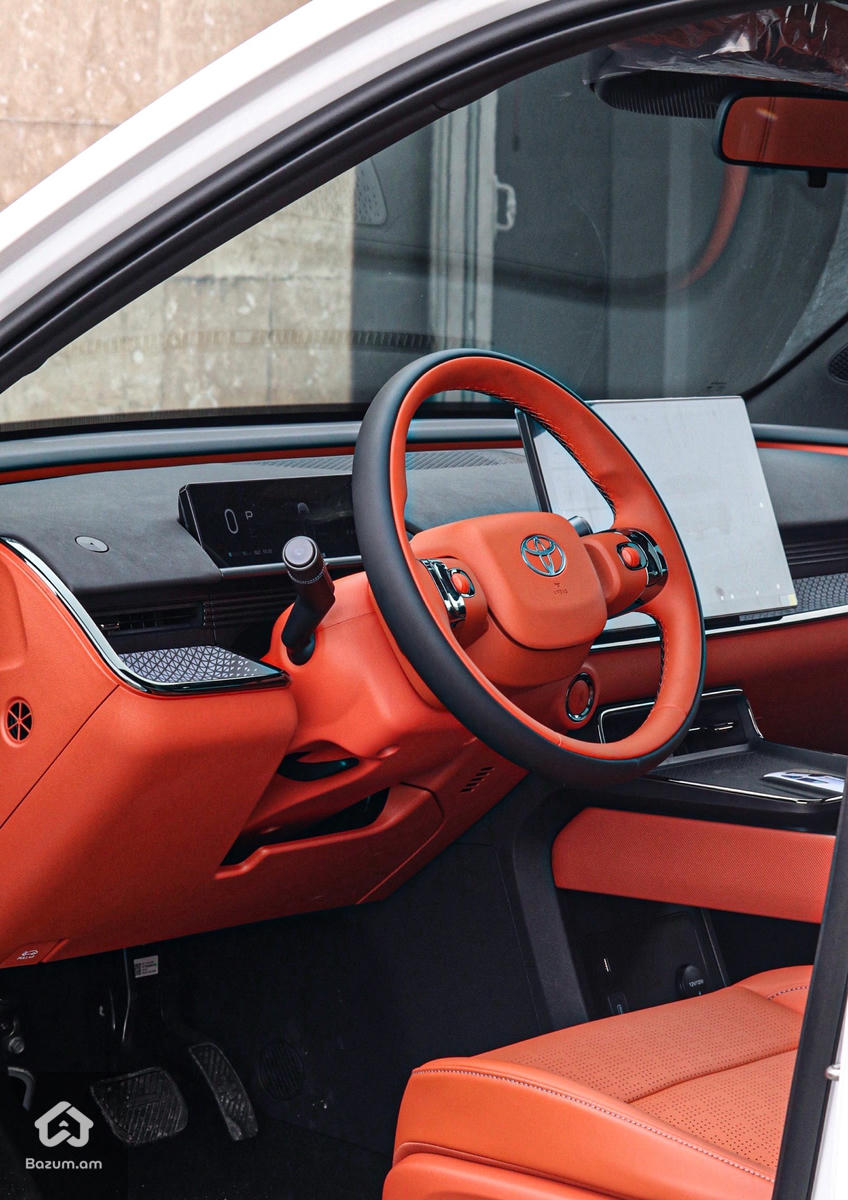 Toyota BZ3X - image 7