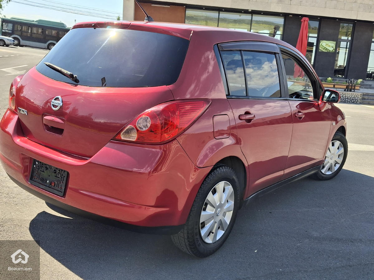 Nissan Tiida idealana vichak Anteriii - image 2