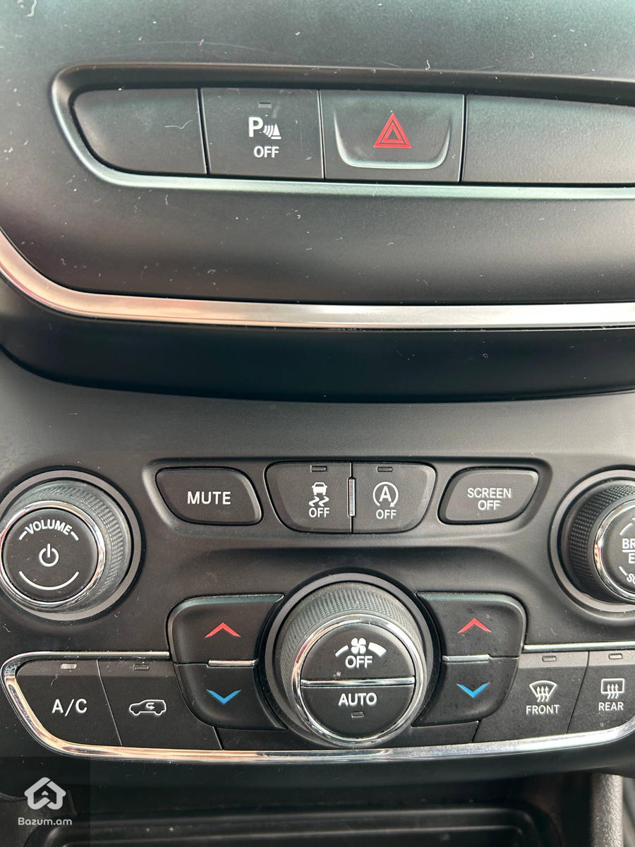 JEEP CHEROKEE 2019/2 2.4L - image 22