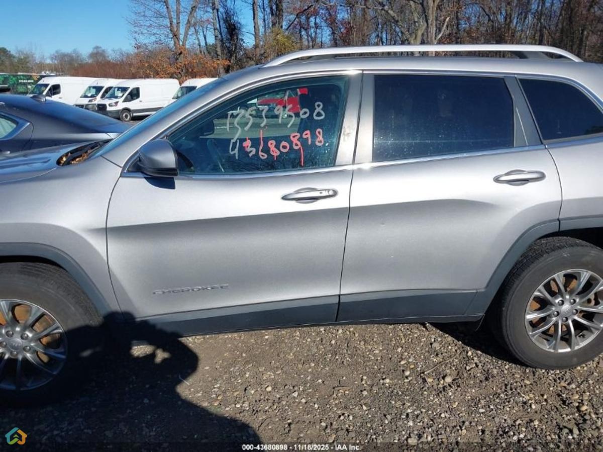 JEEP CHEROKEE  - image 10