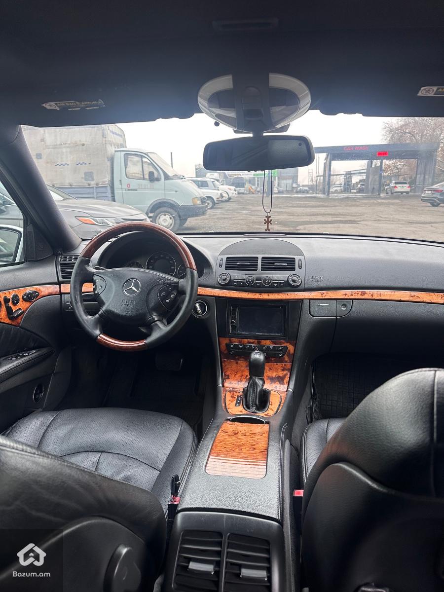 Mrcedes Benz E350 W211 - image 8