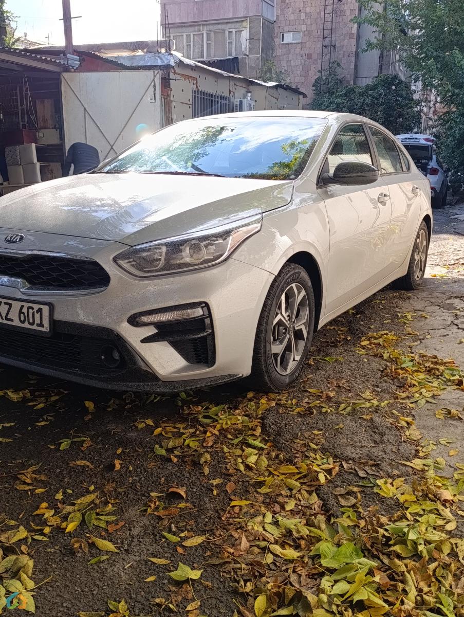 Kia Forte FE - image 2