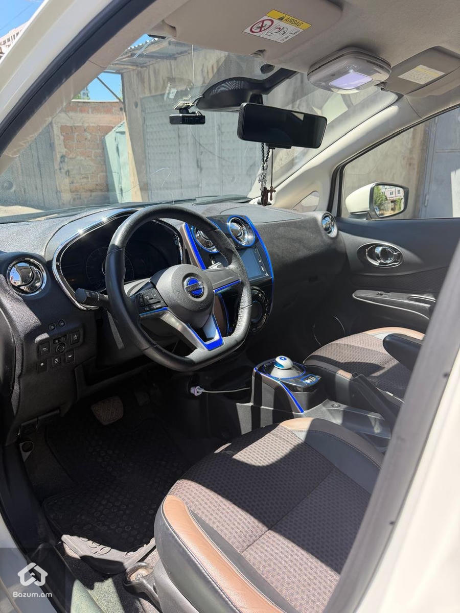Nissan Note medalist - image 5