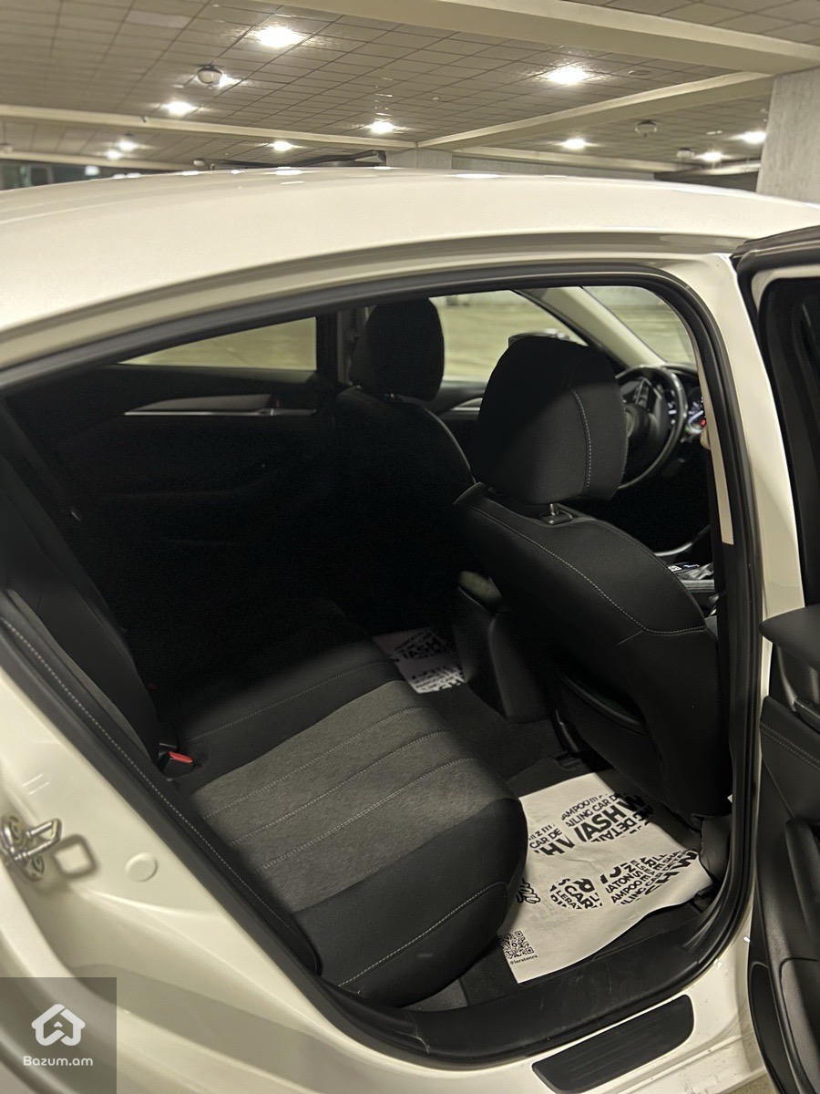 Mazda 6 - image 7