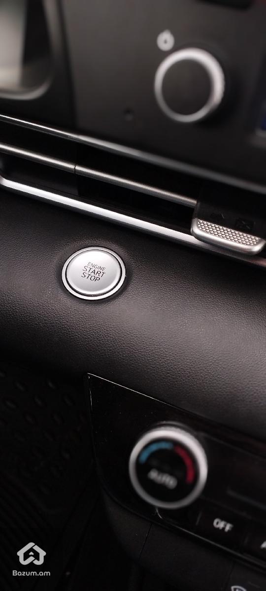 Hyundai elantra  - image 5