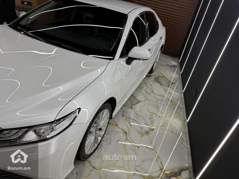 Toyota Camry 2019 - image 3
