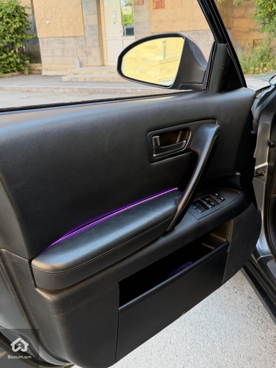 infiniti FX35 - image 8