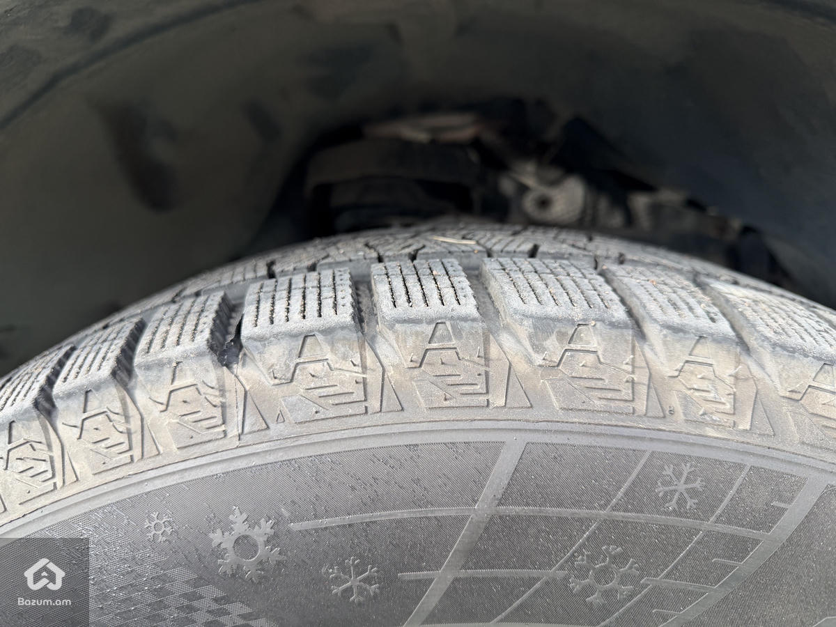 LAND ROVER DISCOVERY  - image 10