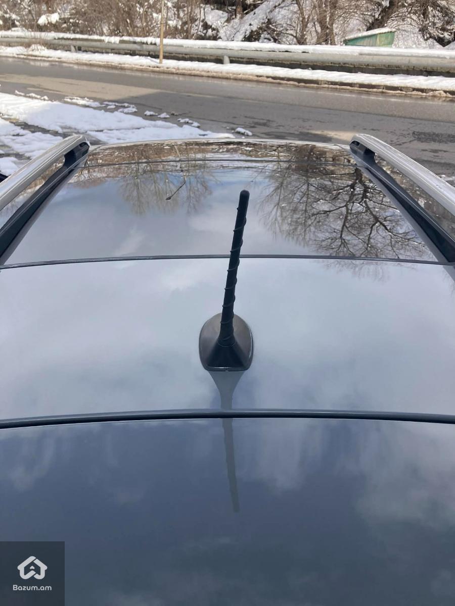 2020 Jeep Cherokee, Latitude Plus - image 22