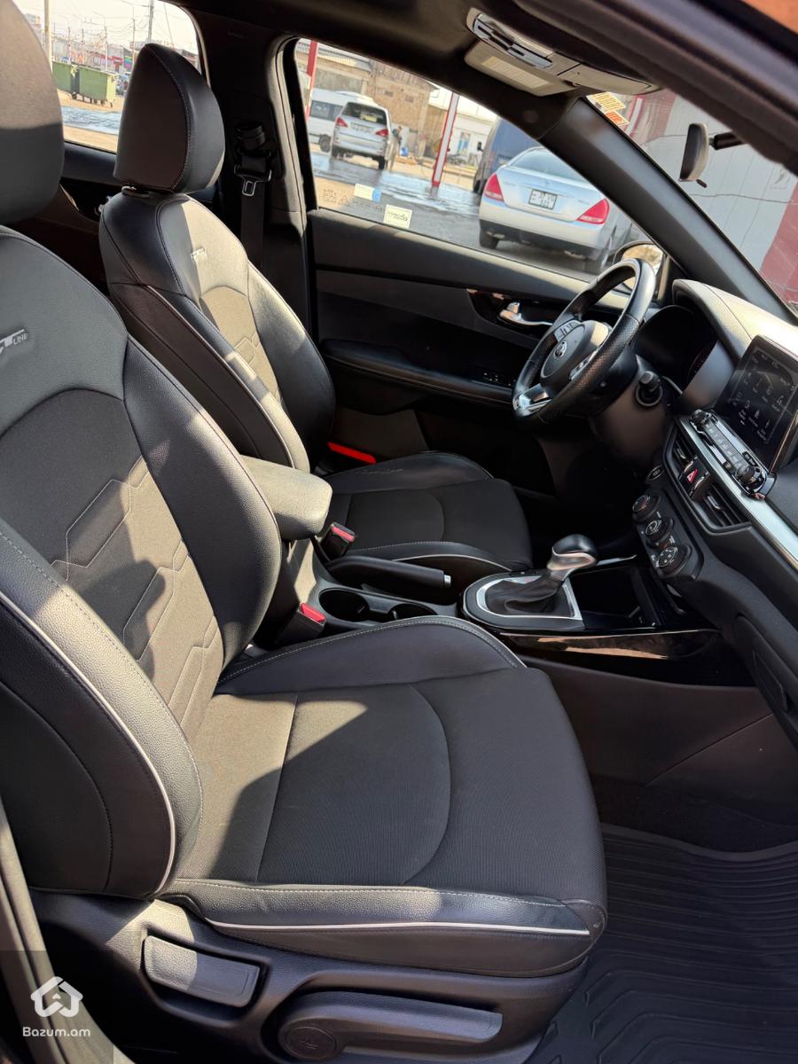 KIA FORTE GT-LINE  - image 12