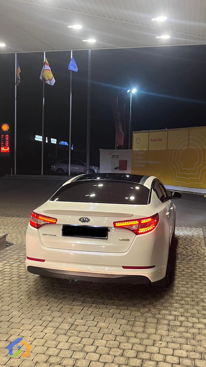 KIA OPTIMA HYBRID - image 20