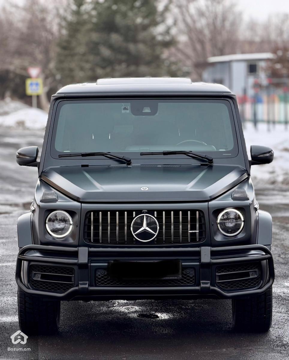 Mercedes Benz  - image 2