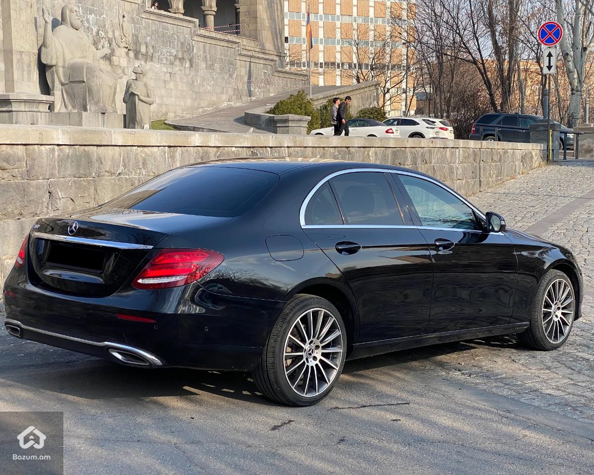 Mercedes E200 - image 6