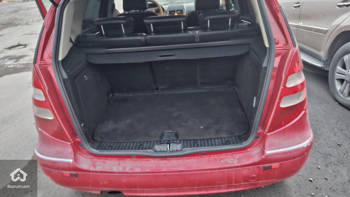 Mercedes Benz A170 - image 13