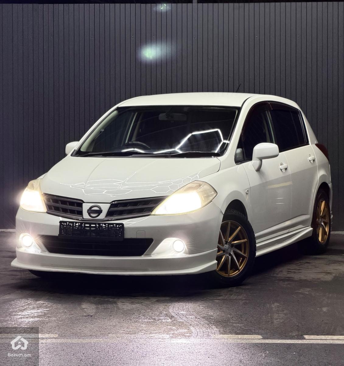 Nissan tiida  - image 4