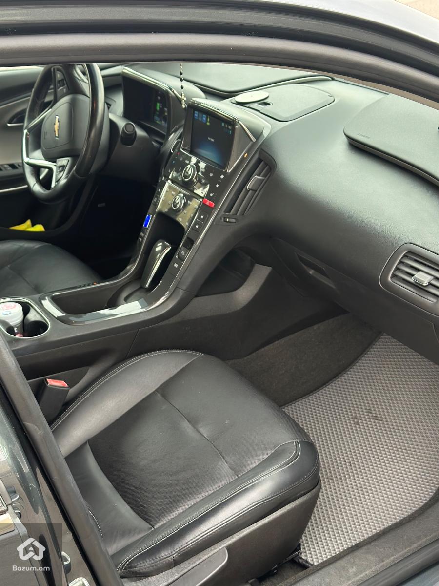 Chevrolet Volt 1 - image 8