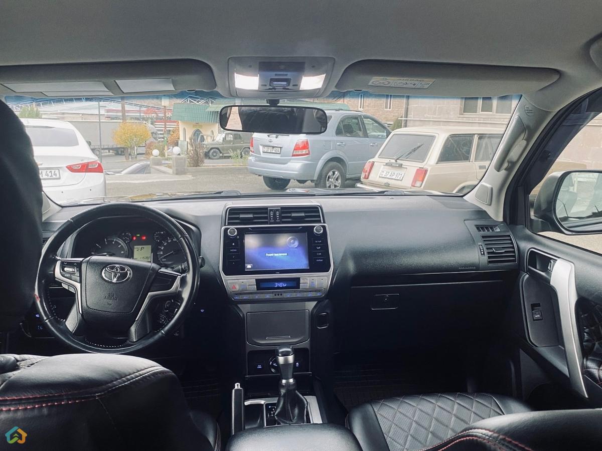 Toyota Prado - image 8