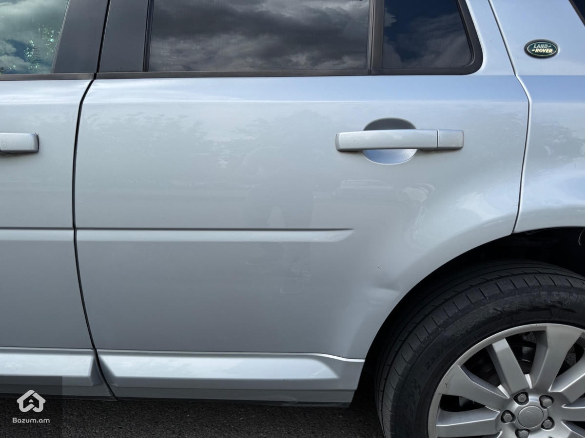 Land Rover Freelander - image 3