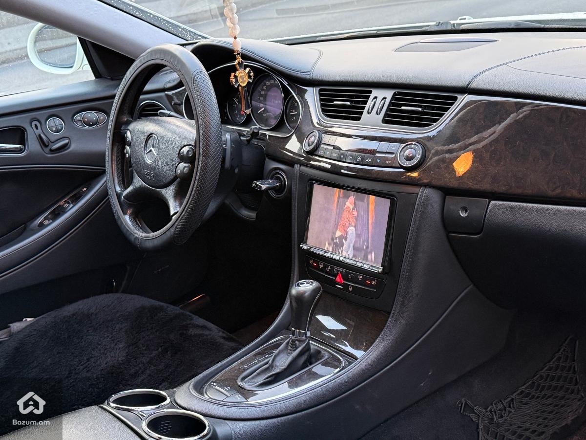 Mercedes CLS-5.5, Japan - image 11