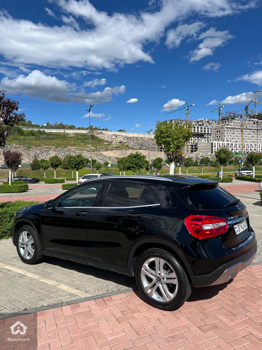 Mercedes Benz GLA 250 - image 5