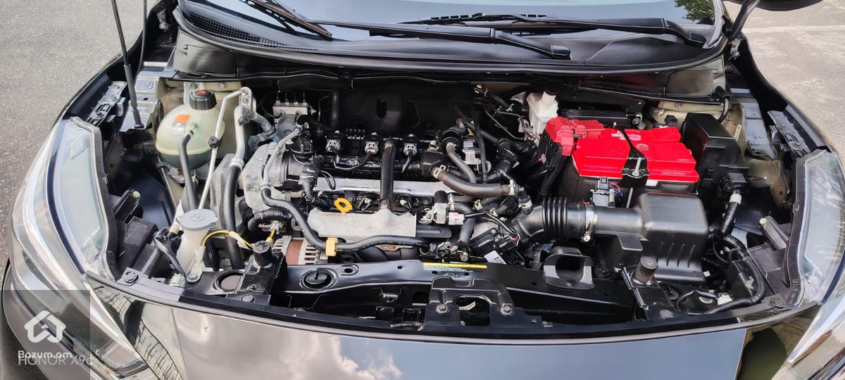 Nissan Versa - image 12