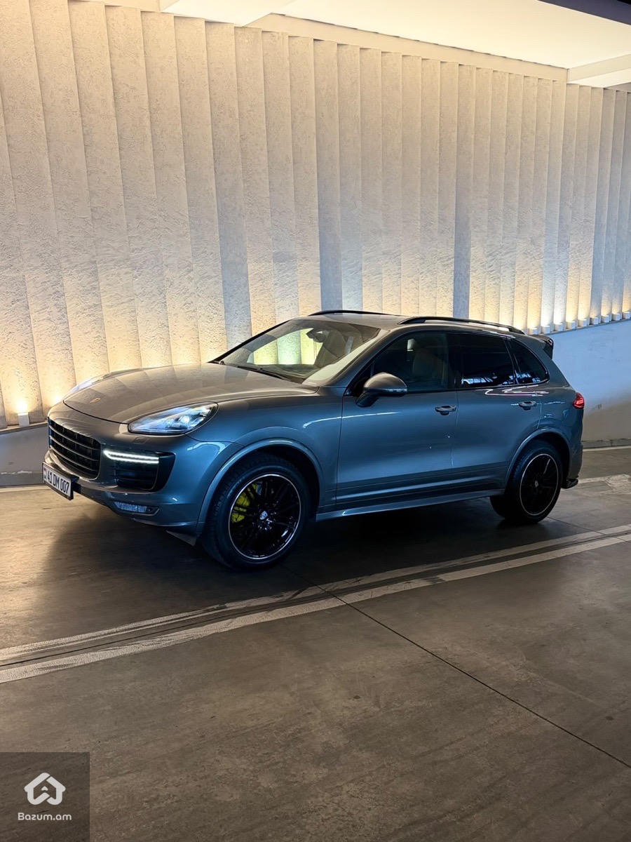 Porsche Cayenne - image 2
