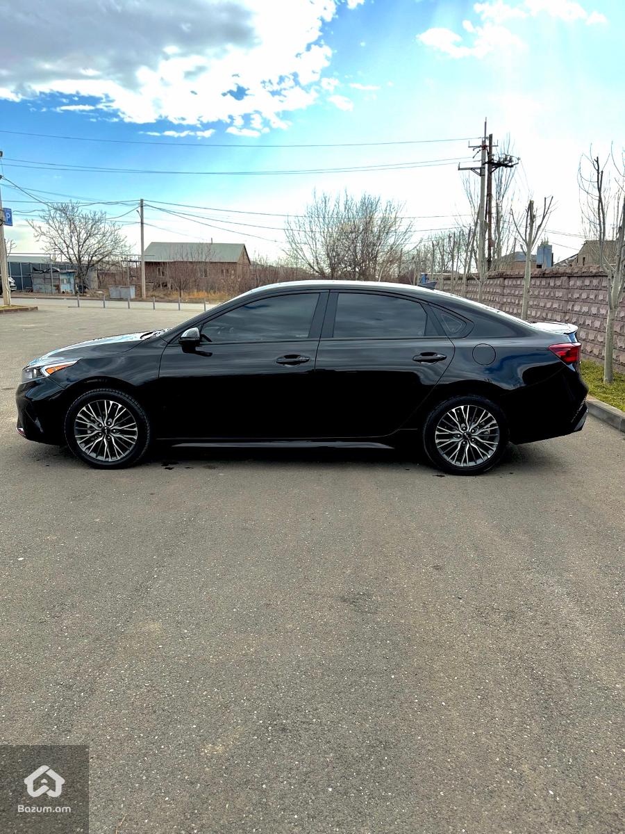 Kia Forte Gt-Line - image 8