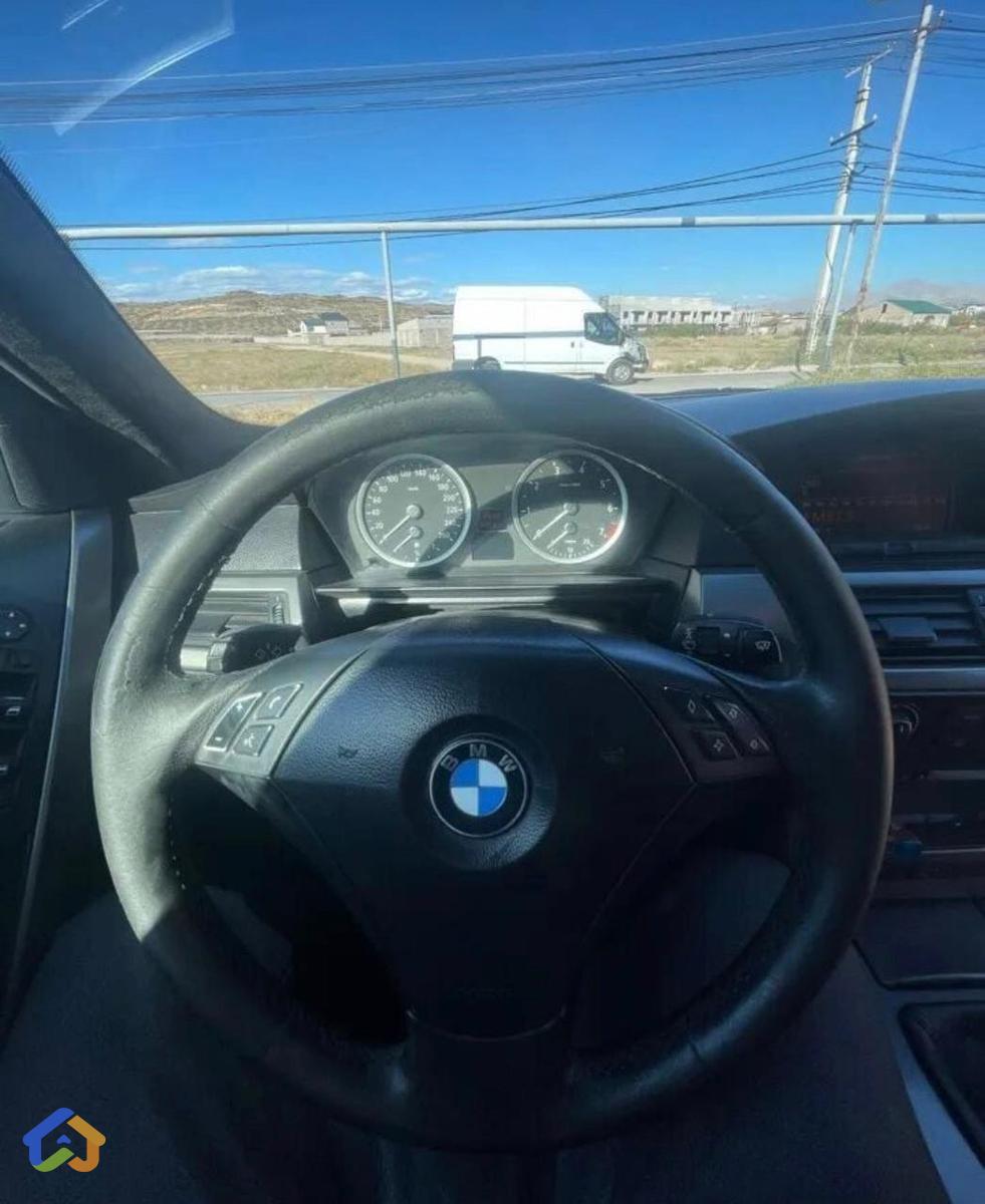 BMW E60 - image 1