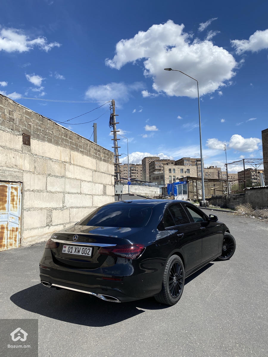 2020-2021 MERCEDES-BENZ E350 - image 18