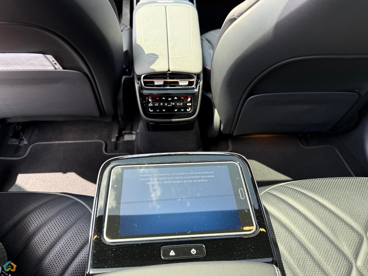 Mercedes EQS 450+ - image 10