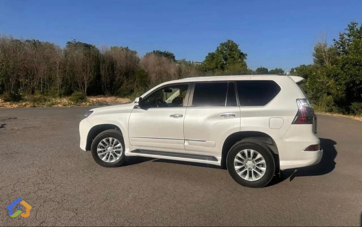 Lexus GX460 - image 2