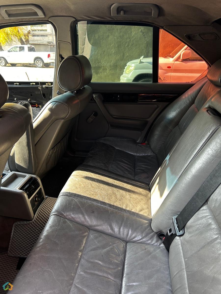 BMW E34 525i - image 7