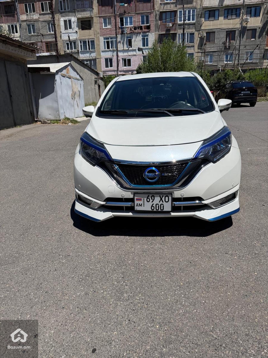 Nissan Note medalist - image 2