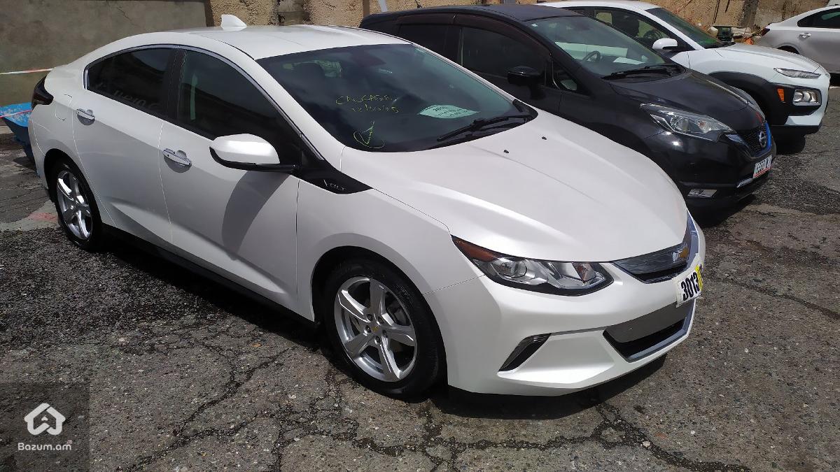 CHEVROLET - image 3