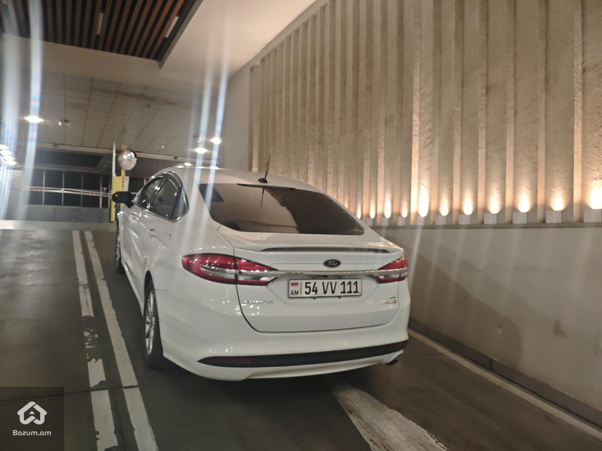 Ford Fusion  - image 9