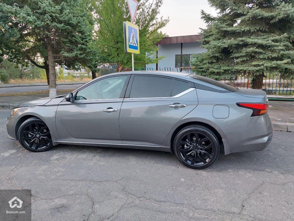 Nissan Altima 2020 - image 5