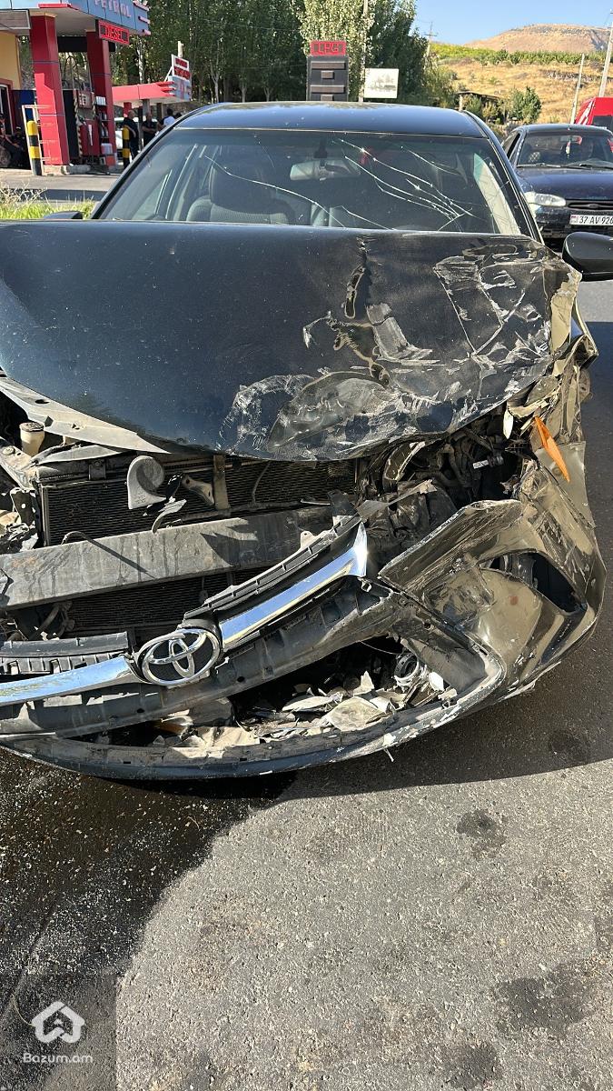 CAMRY 2015 վթարված - image 3